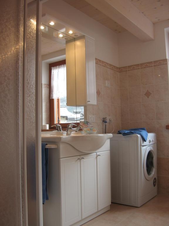 Ferienwohnung Casa Rondine Molveno Zimmer foto
