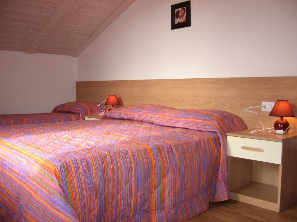 Ferienwohnung Casa Rondine Molveno Zimmer foto